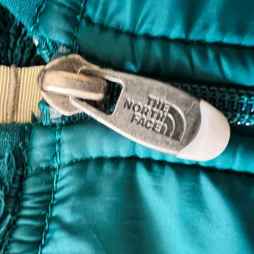 The North Face fleece full zip jacket w/hood women’s Sz S beautiful dark teal - Picture 12 of 16